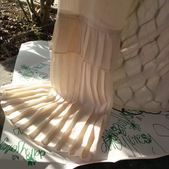 Wax Paper All's Fair-ish Office Vamp Architectural Sleeves Sheer Whimsical Poly - Picture 5 of 5